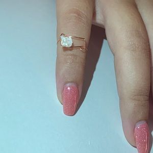Adjustable Quartz Ring